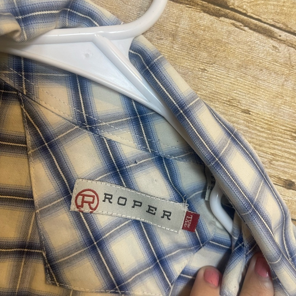 Roper button down shirt ๐ - Picture 2 of 4